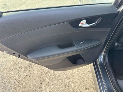 Used 2023 Kia Forte GT-Line image 16