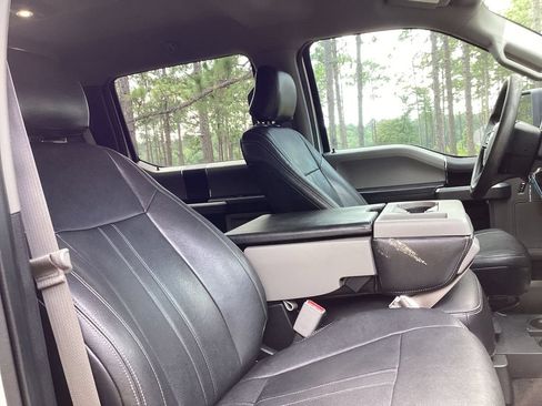 Used 2016 Ford F150 XLT AWD/4WD image 24