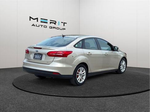 Used 2017 Ford Focus SE FWD image 9