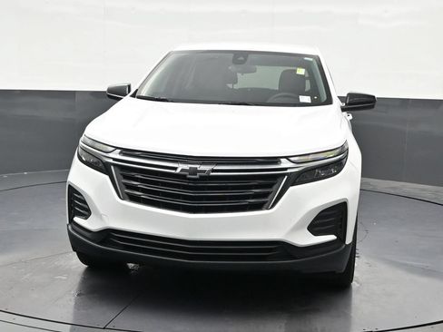 Used 2024 Chevrolet Equinox LS w/ Sport Edition FWD image 9