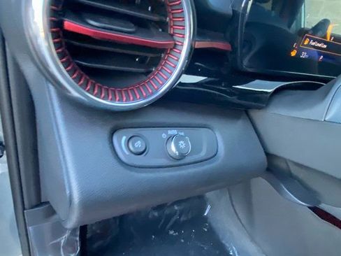 New 2026 Chevrolet Trax RS w/ Sunroof Package image 21