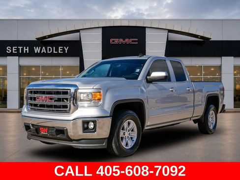 Used 2015 GMC Sierra 1500 SLE w/ SLE Value Package RWD image 3