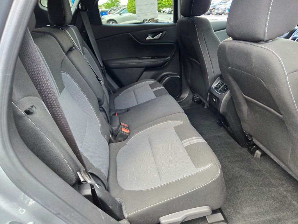 Certified 2024 Chevrolet Blazer LT w/ Convenience Package FWD image 11