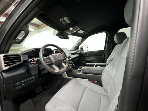 Used 2025 Toyota Tundra SR5 w/ SR5 Convenience Package image 10