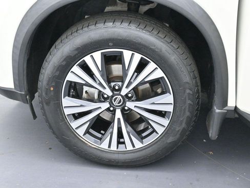 Used 2021 Nissan Rogue SV w/ Premium Package AWD/4WD image 35