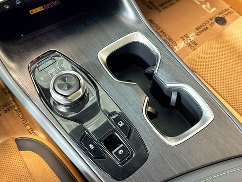 Used 2023 Lexus RZ 450e Premium image 15