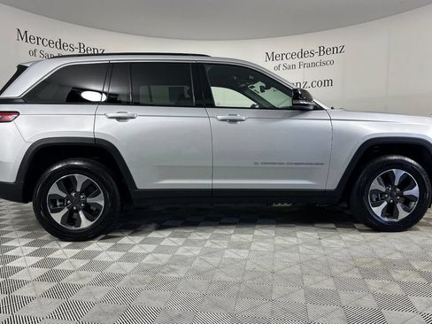 Used 2024 Jeep Grand Cherokee Limited 4xe AWD/4WD image 3