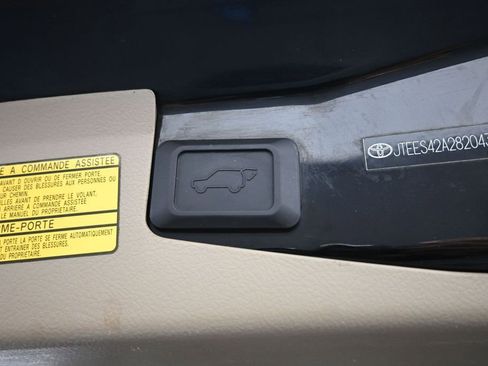 Used 2008 Toyota Highlander Limited AWD/4WD image 24