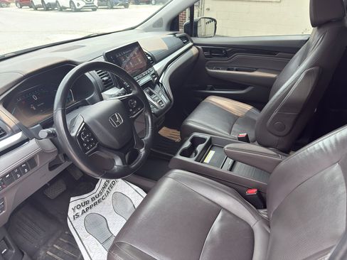 Used 2018 Honda Odyssey Elite image 9