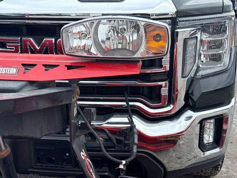 Used 2020 GMC Sierra 2500 SLT w/ SLT Premium Plus Package image 12