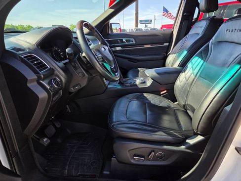 Used 2018 Ford Explorer Platinum AWD/4WD image 5