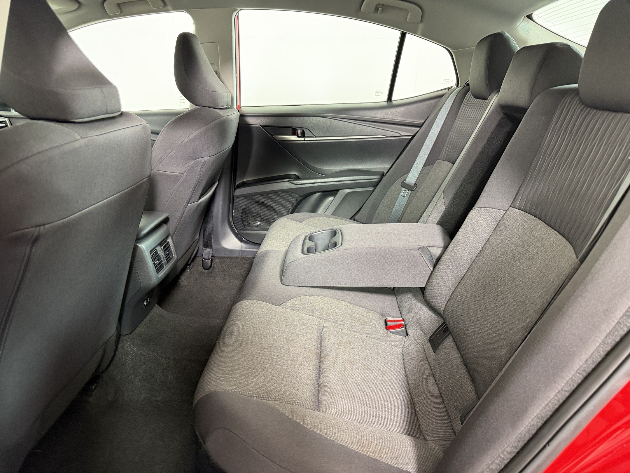 Used 2025 Toyota Camry LE FWD image 20