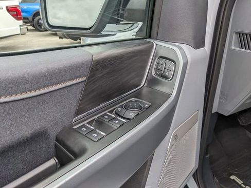 Certified 2025 Ford F150 Lariat w/ Equipment Group 501A Mid image 21