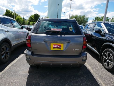 Used 2007 Pontiac Vibe w/ Sun And Sound Package FWD image 4