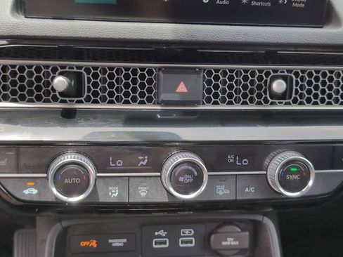 Certified 2023 Honda Civic Touring image 19