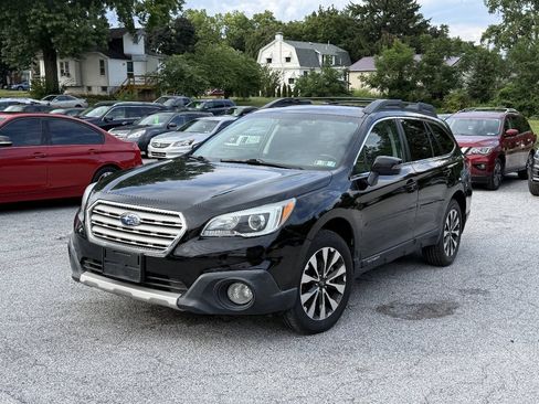 Used 2016 Subaru Outback 2.5i Limited AWD/4WD image 2