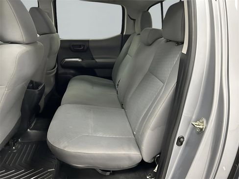 Used 2020 Toyota Tacoma SR5 image 10