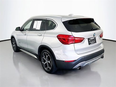 Used 2017 BMW X1 xDrive28i image 5