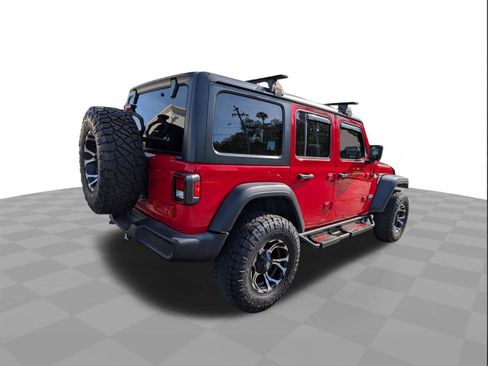 Used 2019 Jeep Wrangler Unlimited Sport S AWD/4WD image 4