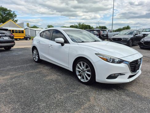 Used 2017 MAZDA MAZDA3 Touring FWD image 7