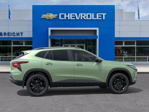 New 2026 Chevrolet Trax ACTIV w/ Sunroof Package FWD image 29