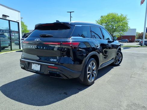 Certified 2023 INFINITI QX60 Luxe w/ Performance Audio Package AWD/4WD image 4