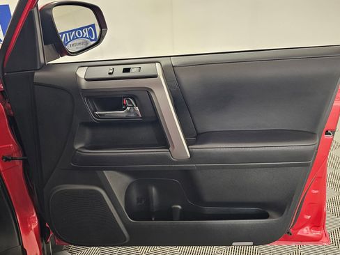 Used 2023 Toyota 4Runner SR5 Premium image 35