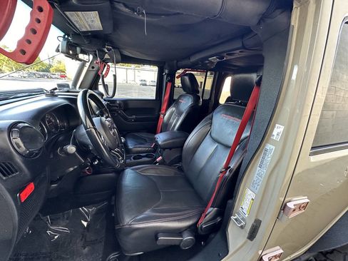 Used 2017 Jeep Wrangler Unlimited Rubicon image 11