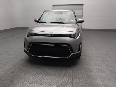 Used 2025 Kia Soul LX FWD image 15