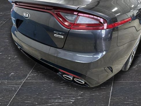 Used 2018 Kia Stinger GT2 image 34