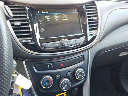 Used 2019 Chevrolet Trax LS image 14