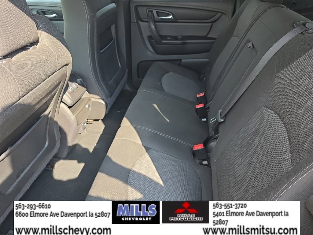 Used 2017 Chevrolet Traverse LT FWD image 15