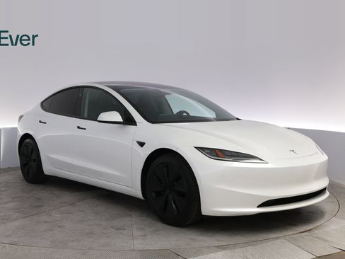 Used 2025 Tesla Model 3 Long Range AWD/4WD image 13