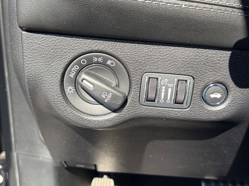 Used 2023 Dodge Challenger R/T Scat Pack w/ Plus Package image 16