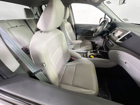 Used 2017 Honda Ridgeline RTL image 26