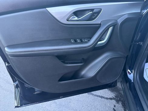 Used 2020 Chevrolet Blazer LT image 12