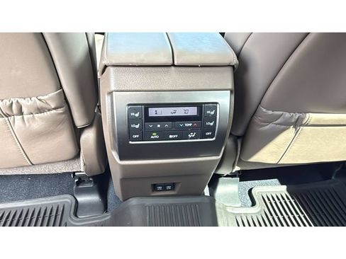 Used 2023 Lexus GX 460 Premium w/ Premium Package AWD/4WD image 36