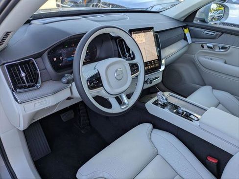 New 2026 Volvo XC90 T8 Ultra image 8