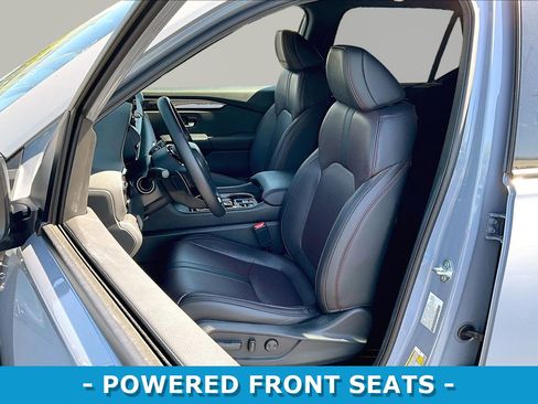 Used 2025 Honda Pilot Black Edition image 21
