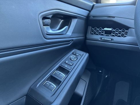 Certified 2025 Honda Accord SE image 40