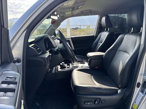 Used 2021 Toyota 4Runner SR5 Premium AWD/4WD image 19