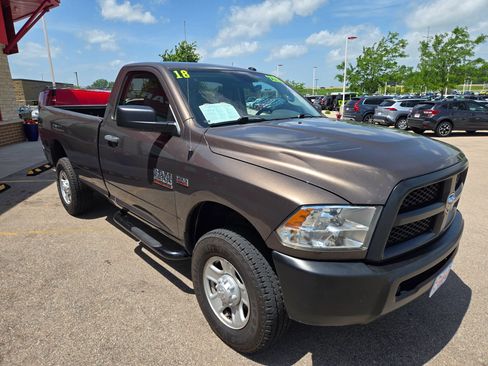 Used 2018 RAM 2500 Tradesman w/ Power & Remote Entry Group AWD/4WD image 3