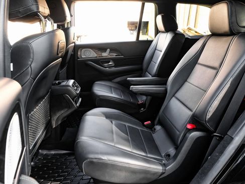 Used 2020 Mercedes-Benz GLS 450 4MATIC image 42