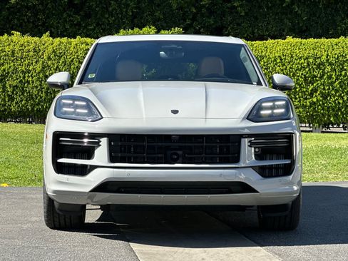 New 2026 Porsche Cayenne Turbo image 11