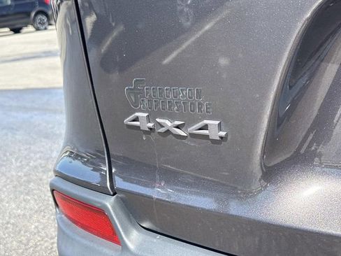 Used 2019 Jeep Cherokee Trailhawk w/ Comfort/Convenience Group image 6