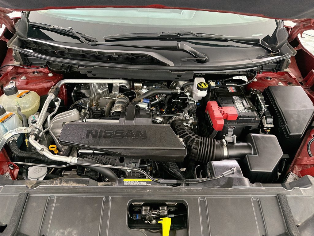 Used 2025 Nissan Rogue S FWD image 27