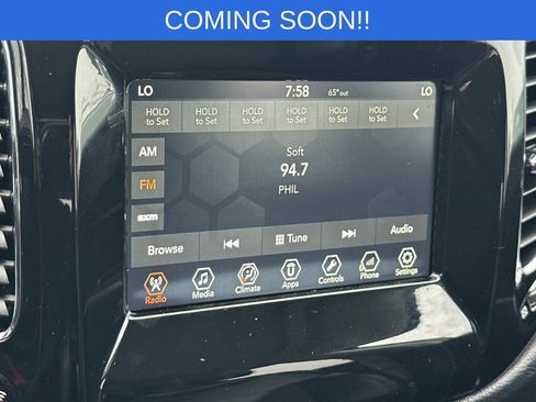 Used 2018 Jeep Compass Latitude w/ Popular Equipment Group image 19