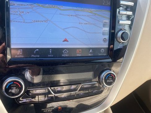 Used 2016 Nissan Murano Platinum w/ Platinum Technology Package image 10