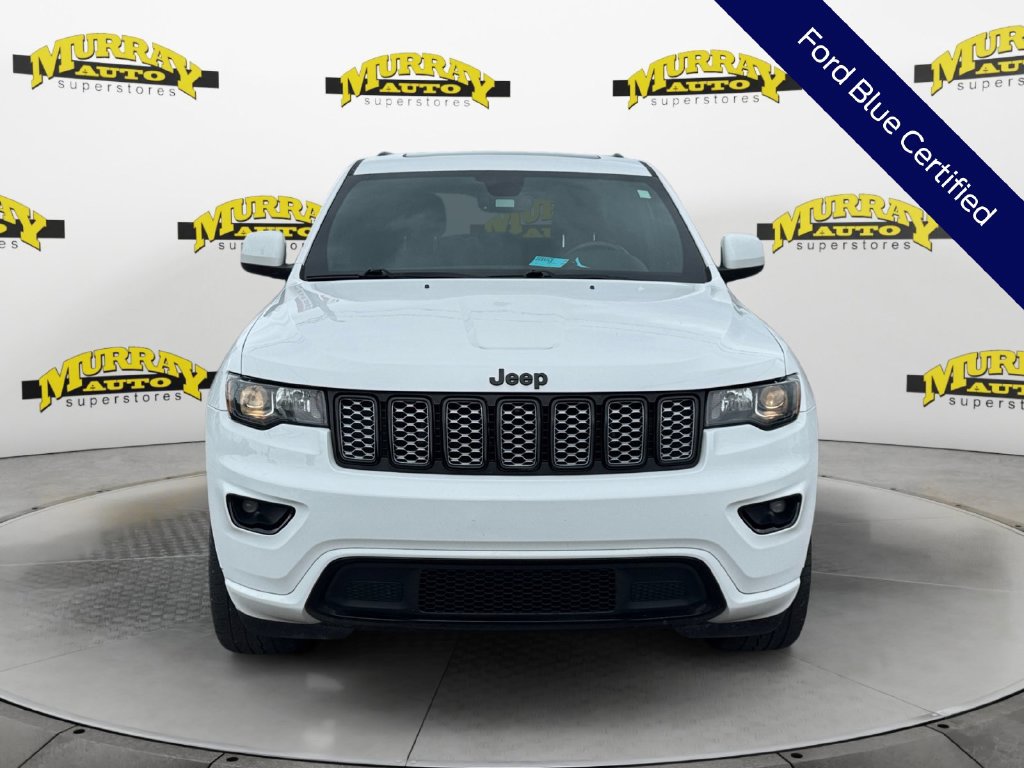 Used 2020 Jeep Grand Cherokee Altitude AWD/4WD image 11