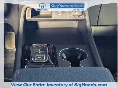 Certified 2025 Honda Pilot Sport image 19